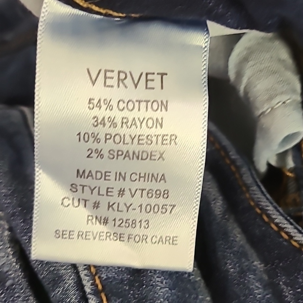 Vervet Distressed Dark Wash Jeans Size 27 Waist - Picture 5 of 7